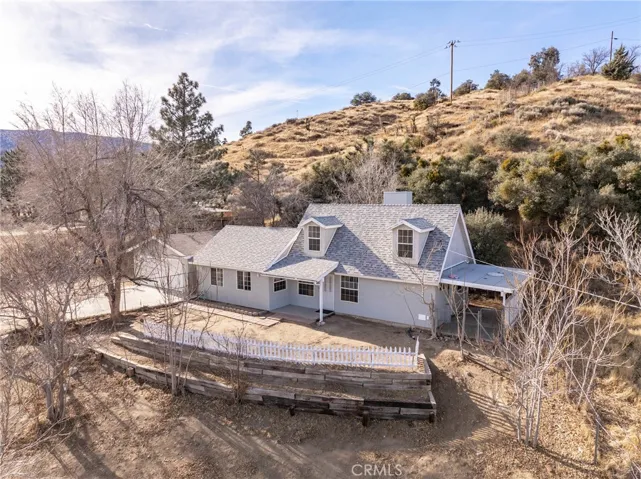 3481 1/2 Pipeline Road, Pinon Hills, California 92372