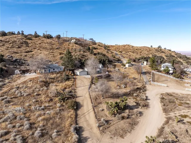 3481 1/2 Pipeline Road, Pinon Hills, California 92372