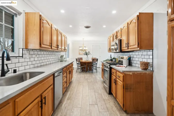 1132 Speckert Ln, Yuba City, California 95991