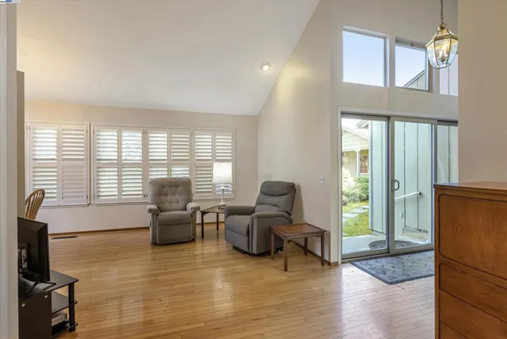 275 Lancaster Rd, Walnut Creek, California 94595