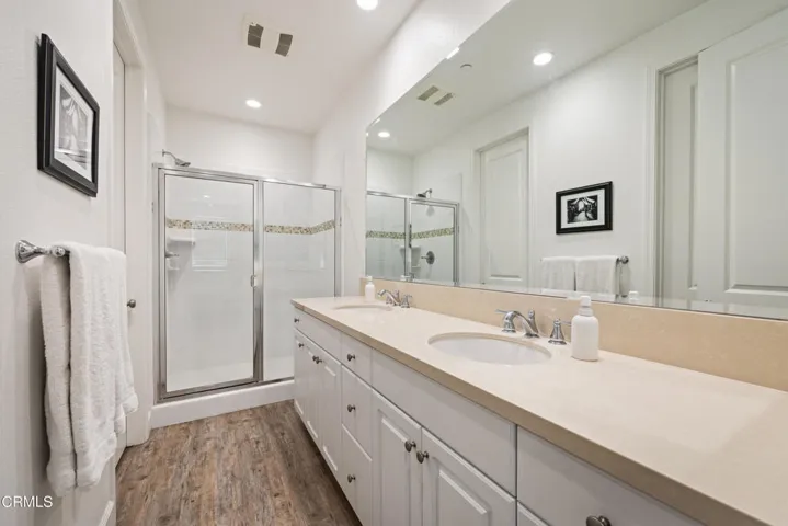 222 Bainbridge Web-14