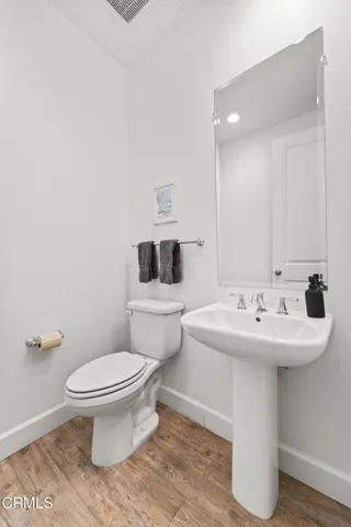 222 Bainbridge Web-8
