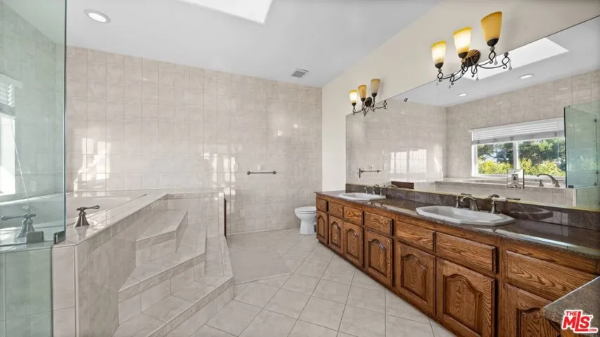 6461 Chartres Drive, Rancho Palos Verdes, California 90275
