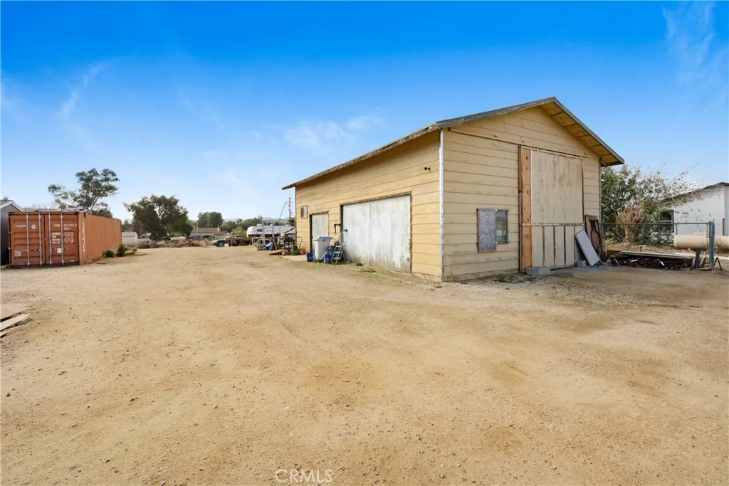 30525 Old Windmill Road, Menifee, California 92584 home-pic-9