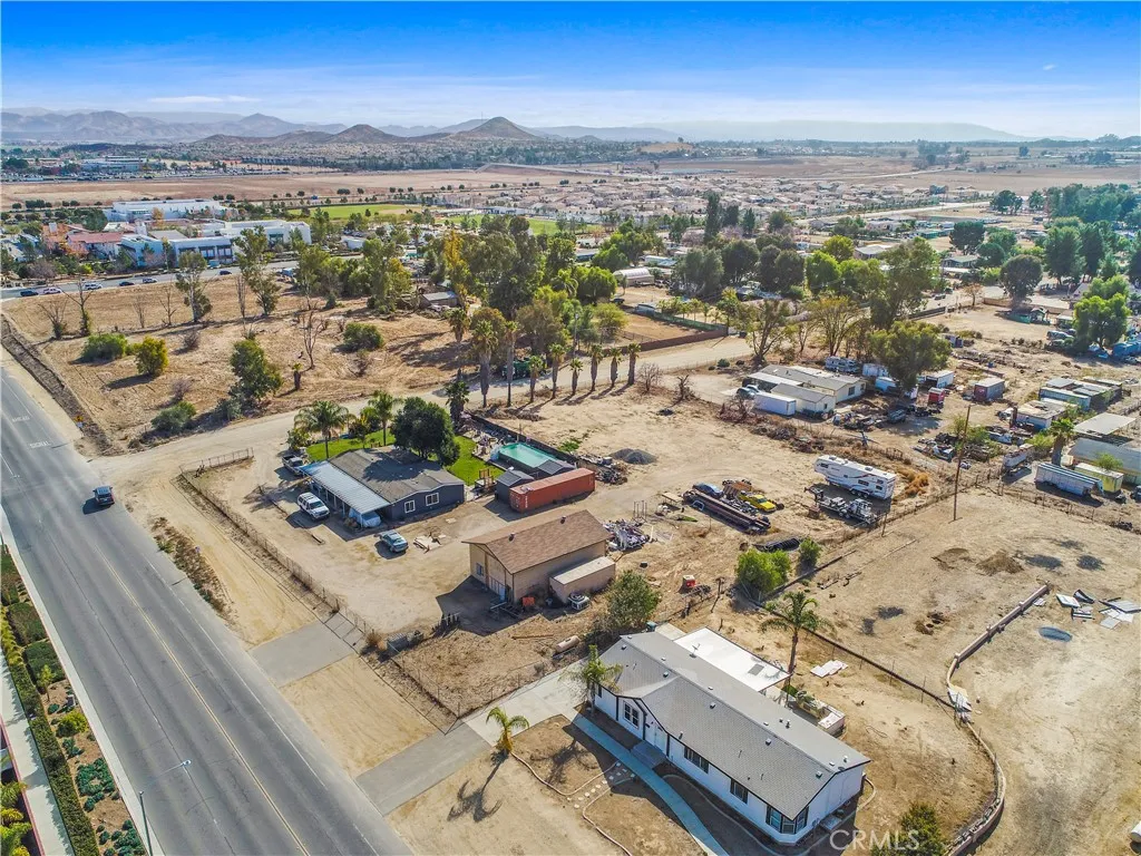 30525 Old Windmill Road, Menifee, California 92584 home-pic-16