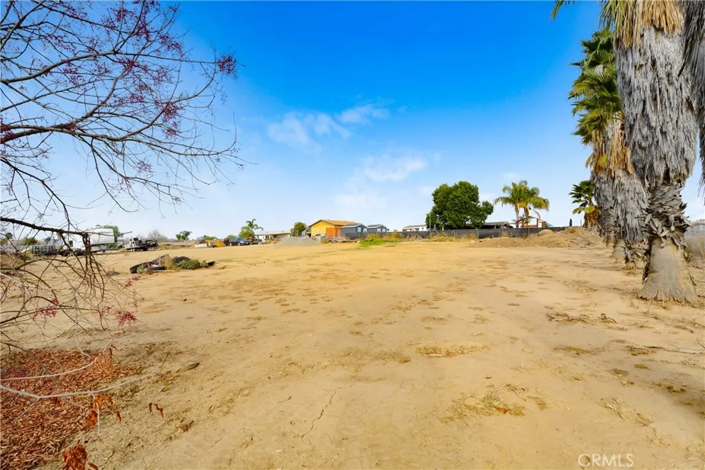 30525 Old Windmill Road, Menifee, California 92584 home-pic-12