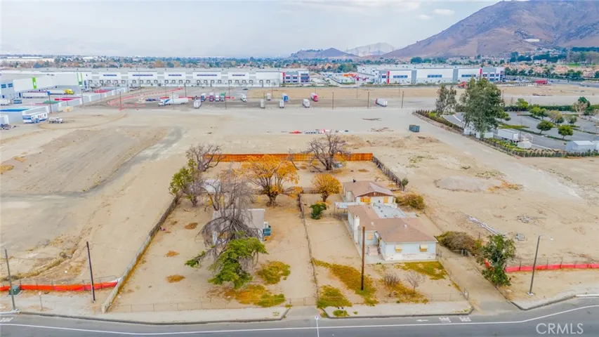 11155 Cypress Avenue, Fontana, California 92337