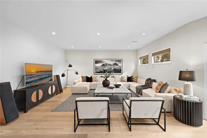 2335 Hillview Drive, Laguna Beach, California 92651