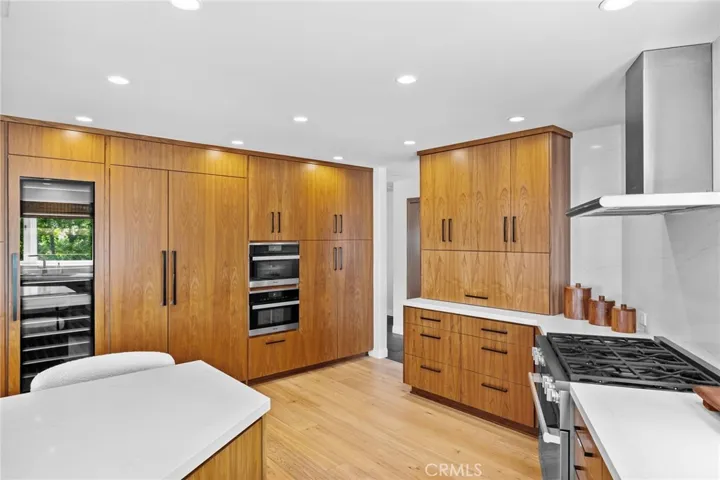 2335 Hillview Drive, Laguna Beach, California 92651