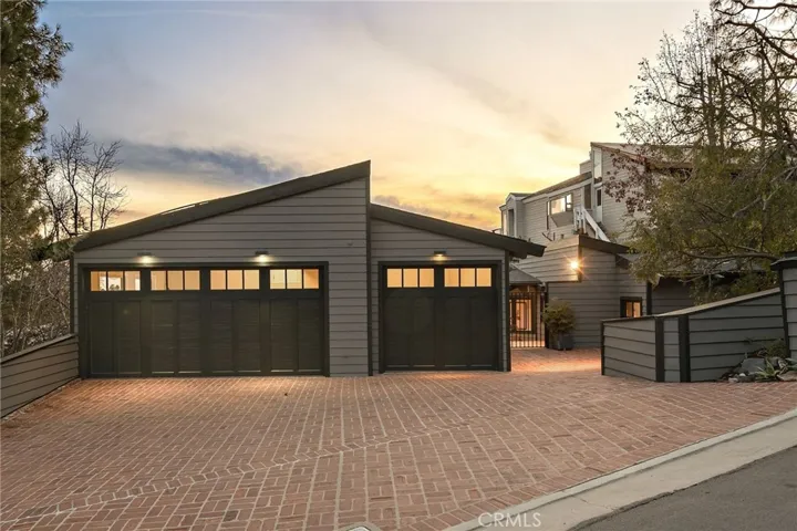 2335 Hillview Drive, Laguna Beach, California 92651