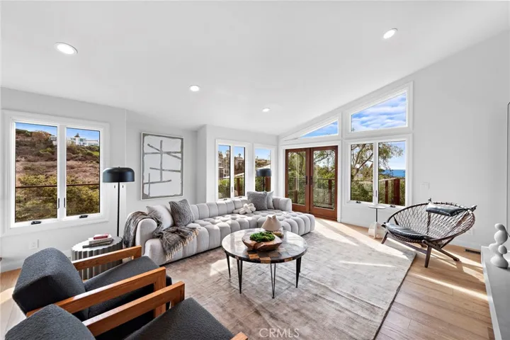 2335 Hillview Drive, Laguna Beach, California 92651