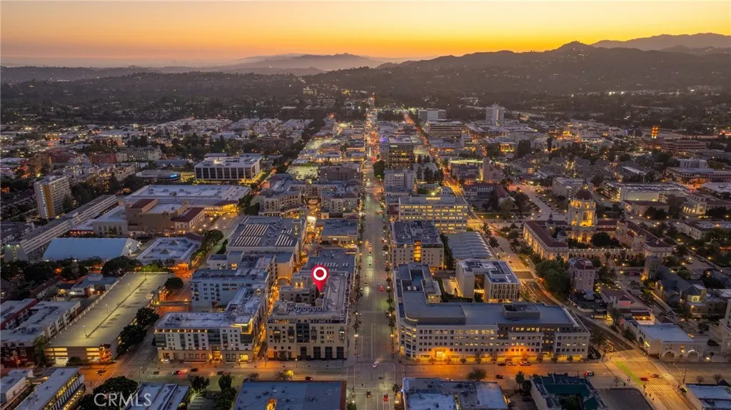 39 S Los Robles Avenue 6017, Pasadena, California 91101 home-pic-1