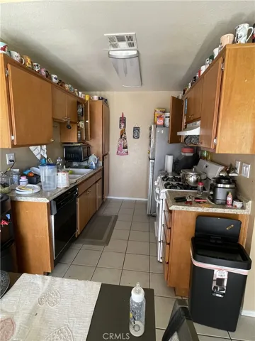 1801 E Avenue J10, Lancaster, California 93535
