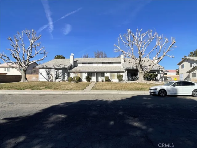 1801 E Avenue J10, Lancaster, California 93535