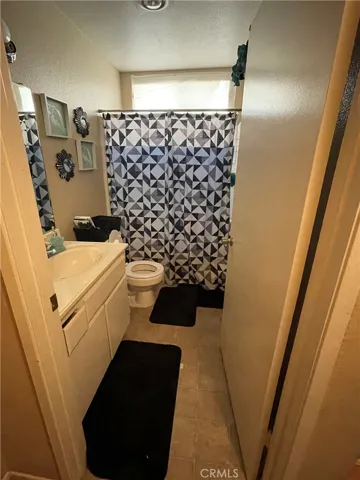 1801 E Avenue J10, Lancaster, California 93535