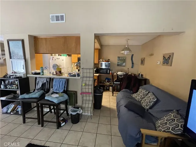 1801 E Avenue J10, Lancaster, California 93535