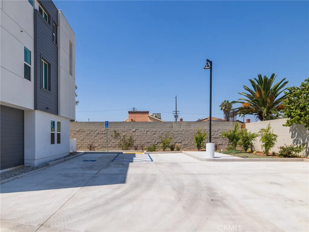 121 E 223rd Street 4, Carson, California 90745 home-pic-19