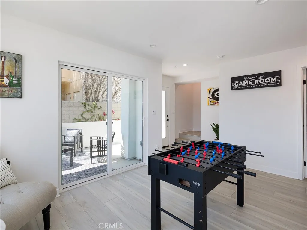 121 E 223rd Street 4, Carson, California 90745 home-pic-14