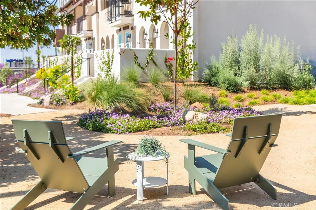 1090 Foothill Boulevard, Claremont, California 91711 home-pic-14