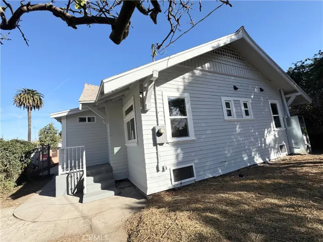 1828 W 50th Street, Los Angeles, California 90062