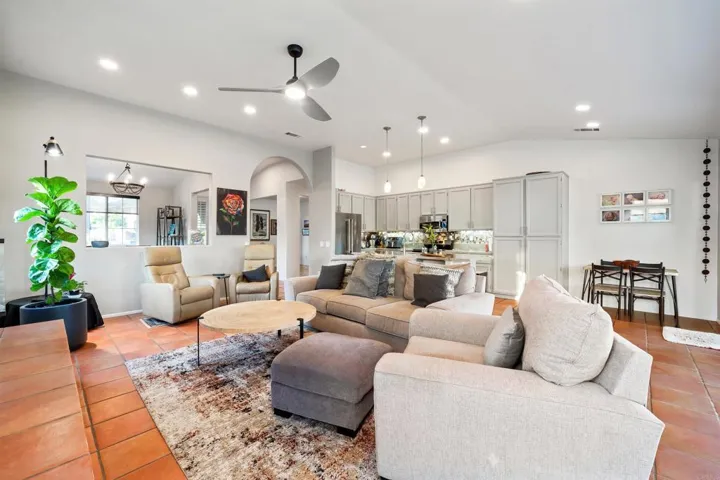 532 Blue Jay, Oceanside, California 92058