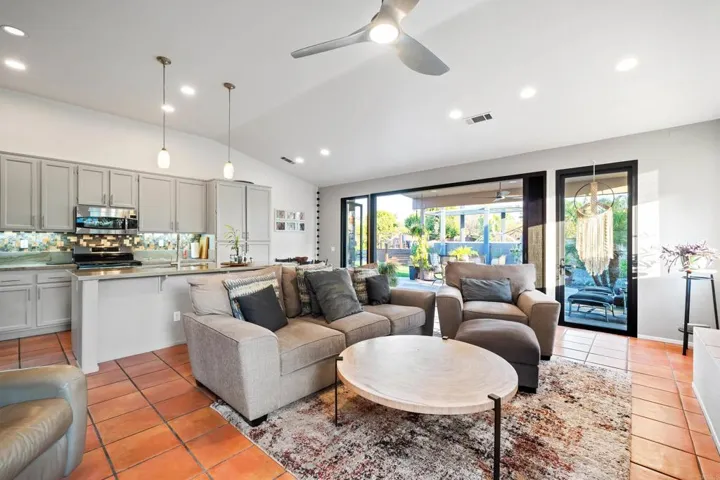 532 Blue Jay, Oceanside, California 92058