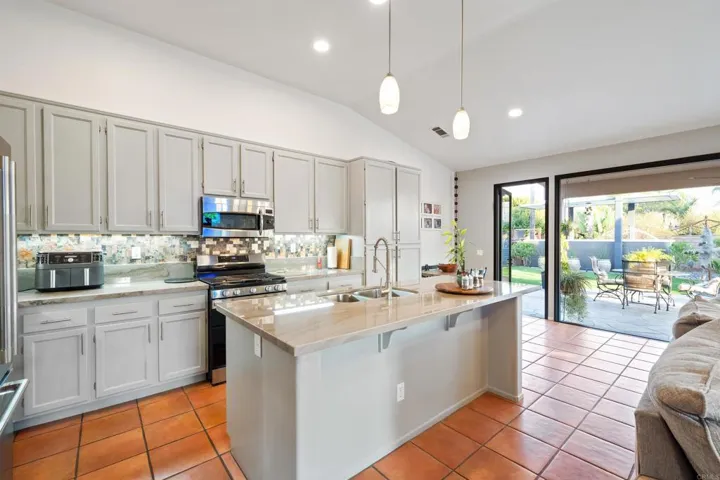 532 Blue Jay, Oceanside, California 92058