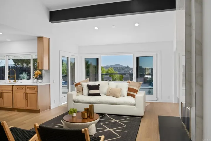 9933 Mozelle Lane, La Mesa, California 91941