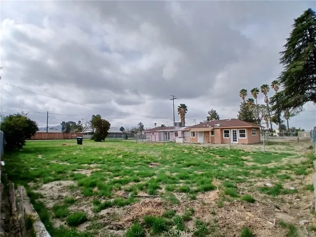 25488 Fairview Avenue, Hemet, California 92544