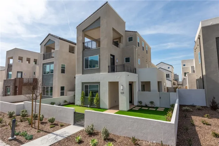149 Sawbuck, Irvine, California 92618