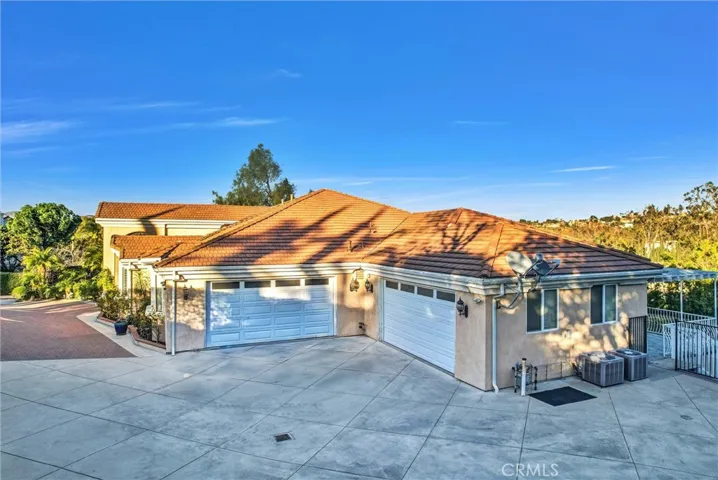 350 S Whitestone Drive, Anaheim Hills, California 92807