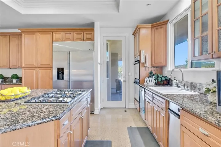 350 S Whitestone Drive, Anaheim Hills, California 92807