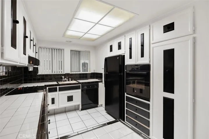 666 Via Los Altos Q, Laguna Woods, California 92637