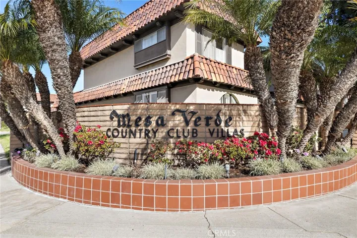 Street Entrance