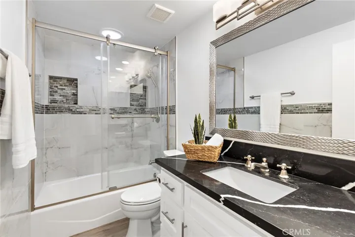 Upstairs Bathroom