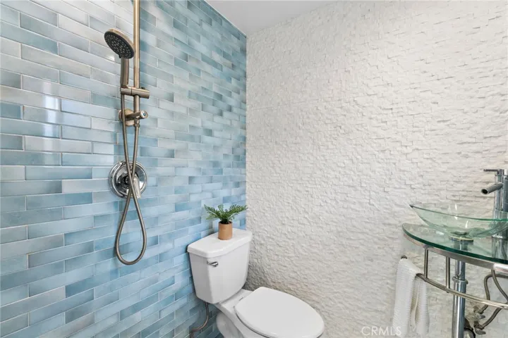 3/4 Downstairs Bathroom