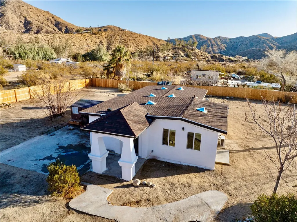 9888 Terrace Drive, Morongo Valley, California 92256 home-pic-15