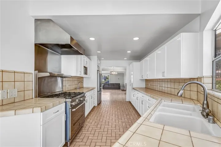 3616 S Walker Avenue, San Pedro, California 90731
