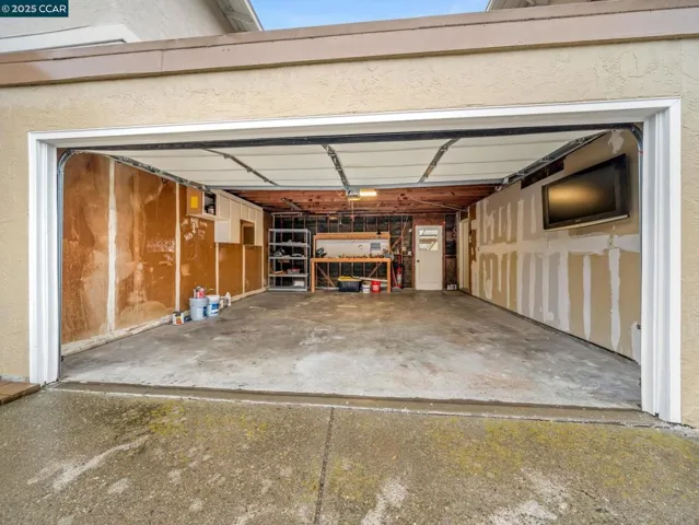 1035 View Dr, Richmond, California 94803