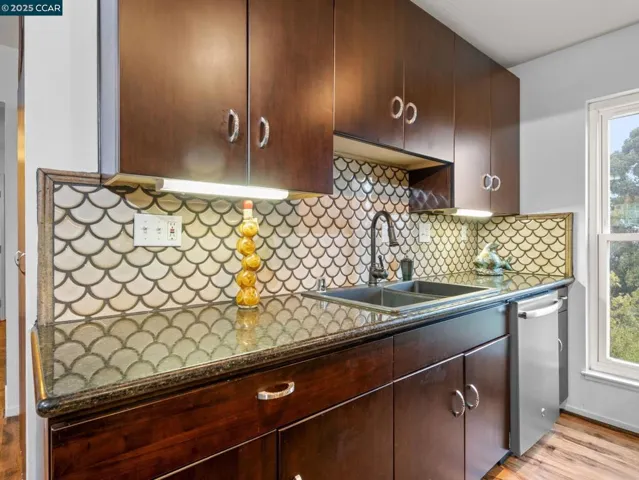 1035 View Dr, Richmond, California 94803