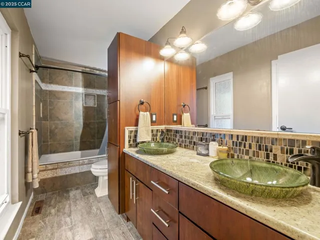 1035 View Dr, Richmond, California 94803