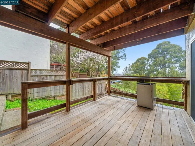 1035 View Dr, Richmond, California 94803