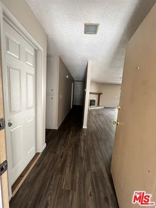 2513 W Fulcrum Place, Anaheim, California 92804 home-pic-13