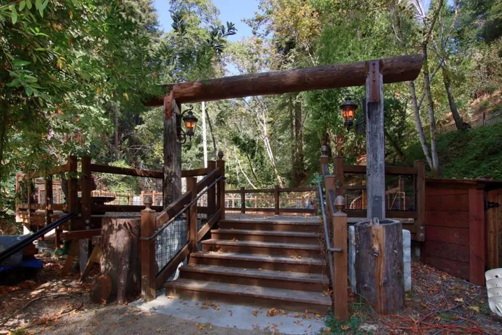 16770 Redwood Lodge Road, Los Gatos, California 95033