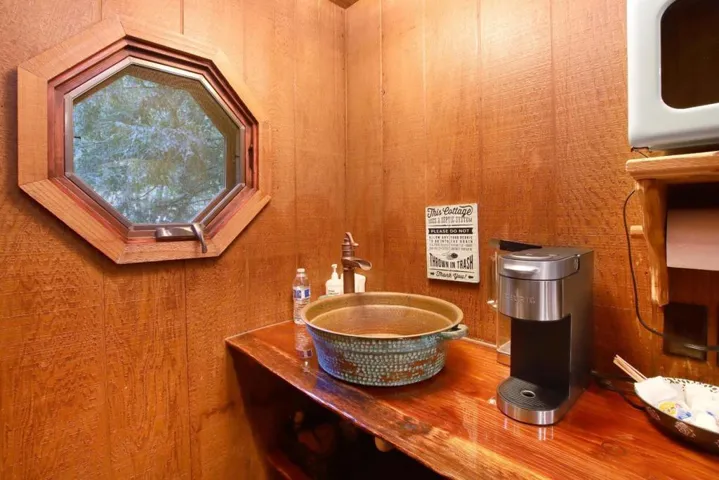 16770 Redwood Lodge Road, Los Gatos, California 95033