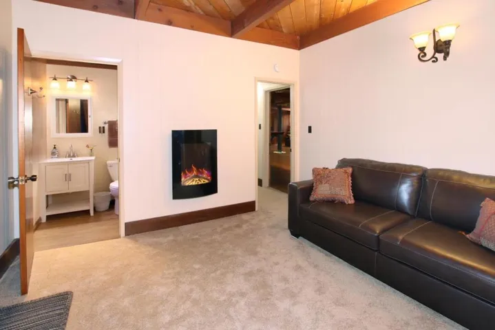 16770 Redwood Lodge Road, Los Gatos, California 95033