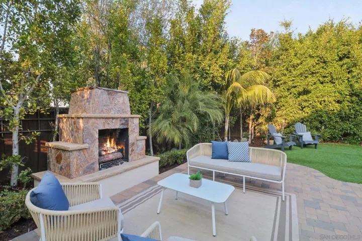 3432 Corte Altura, Carlsbad, California 92009