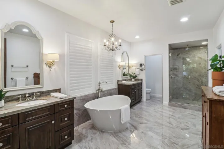 3432 Corte Altura, Carlsbad, California 92009