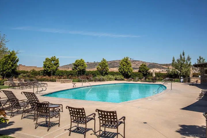 3432 Corte Altura, Carlsbad, California 92009