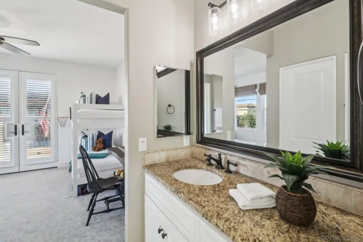 3432 Corte Altura, Carlsbad, California 92009